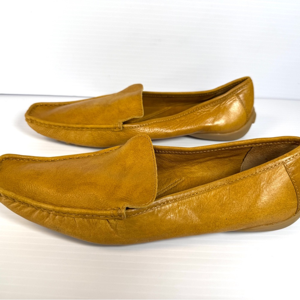 Kenneth Cole Caramel Leather Loafers for Women - Picture 4 of 8